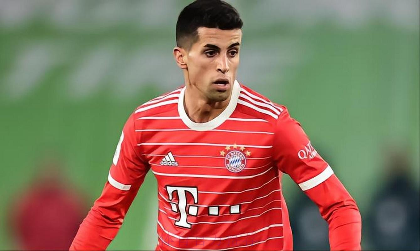 德媒:坎塞洛太贵不会被拜仁买断 皇马也加入竞争 德媒:坎塞洛太贵不会被拜仁买断 皇马也加入竞争